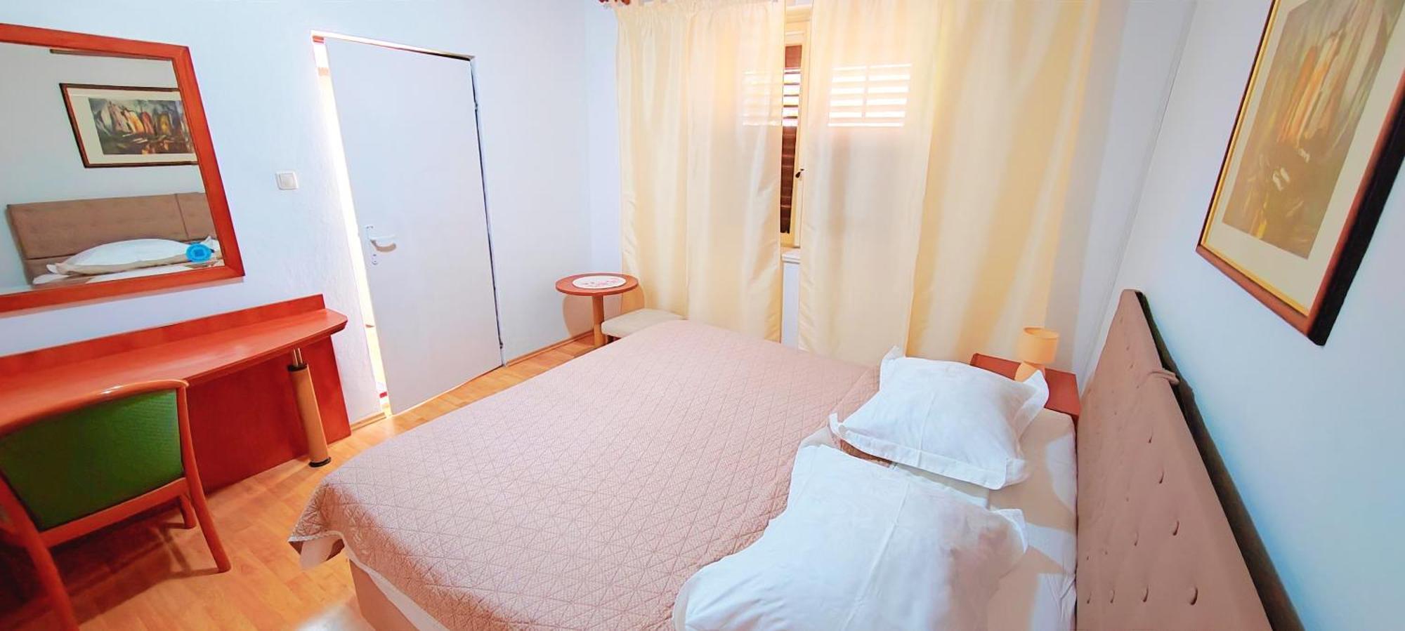 Apartments Jadranka Tučepi 部屋 写真