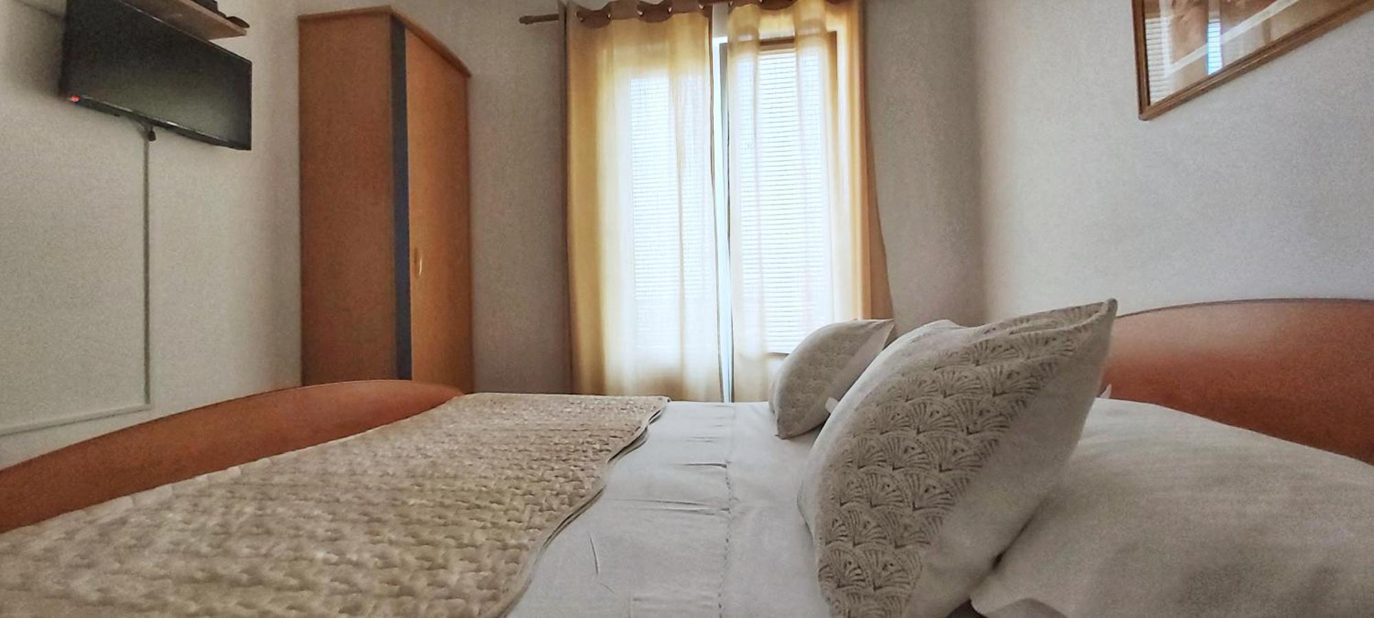 Apartments Jadranka Tučepi エクステリア 写真