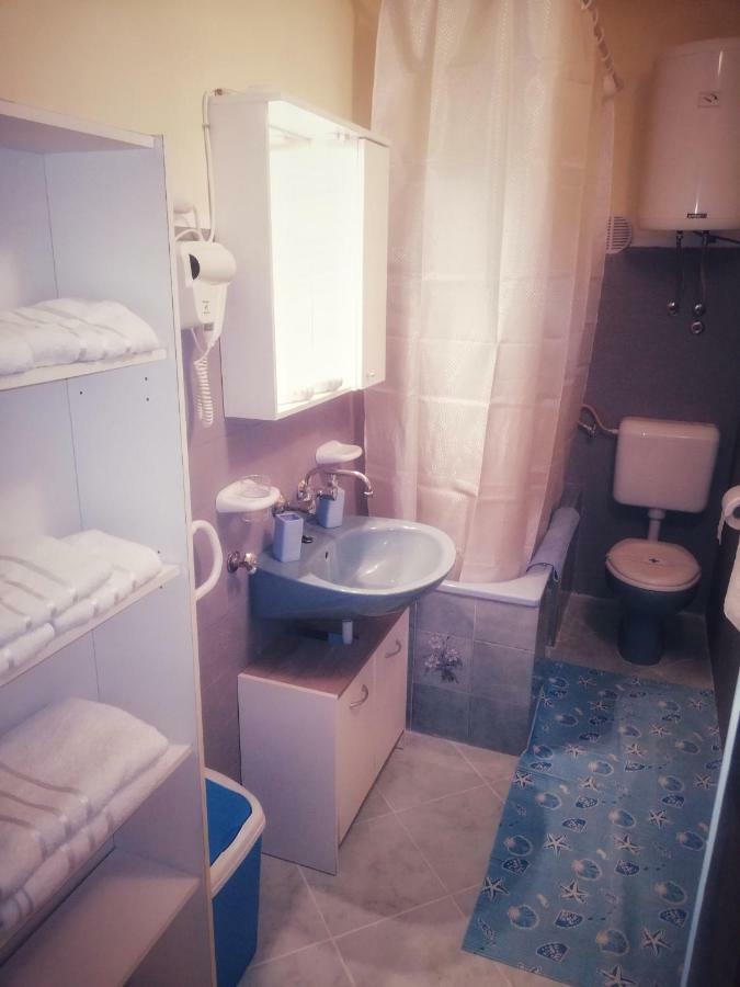 Apartments Jadranka Tučepi エクステリア 写真