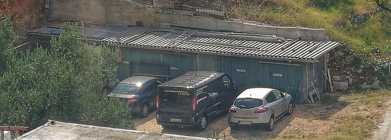 Apartments Jadranka Tučepi エクステリア 写真
